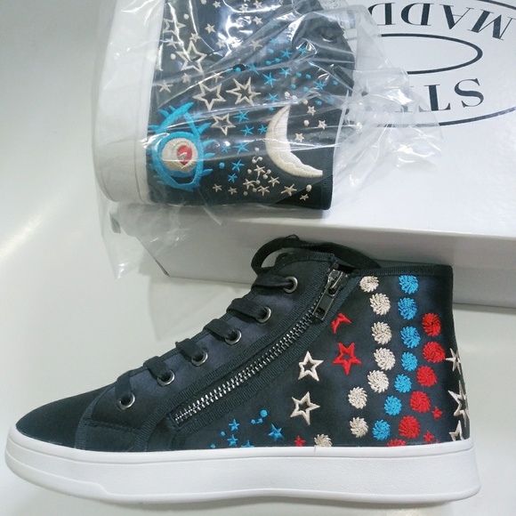 Steve Madden embroidery lace up size 7.5 - Picture 2 of 8